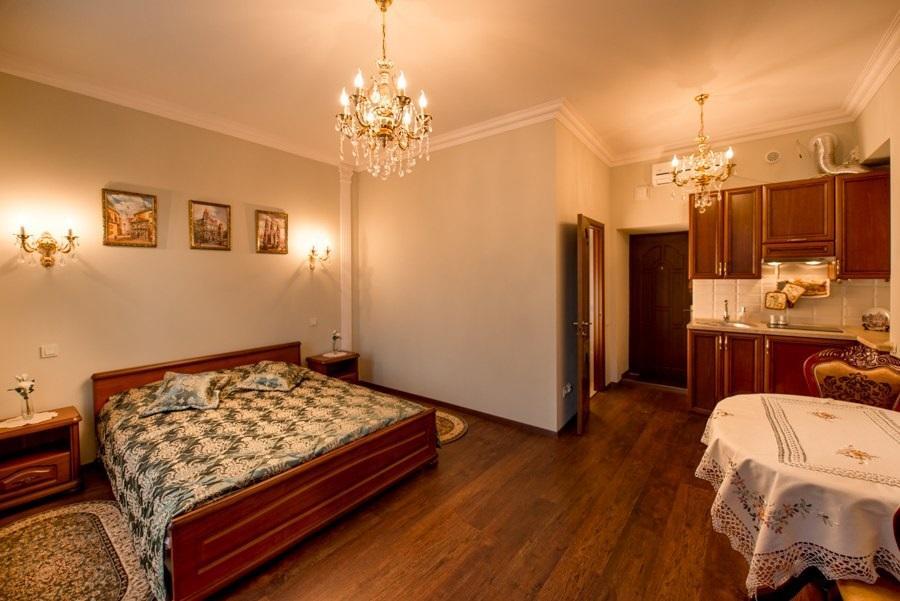Lviv Hollidays Galytska Appartement Buitenkant foto