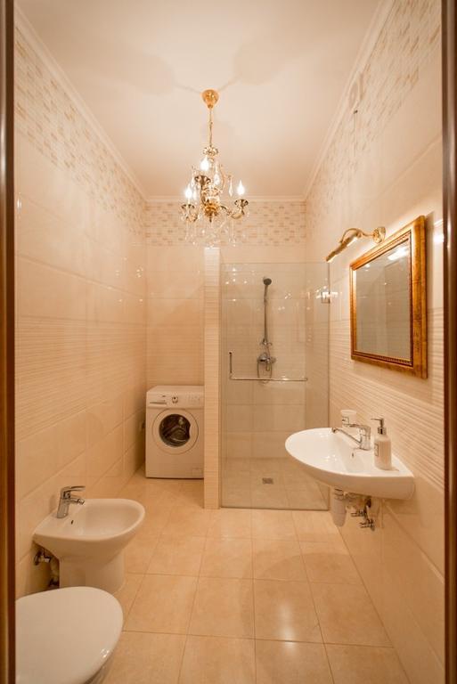 Lviv Hollidays Galytska Appartement Buitenkant foto